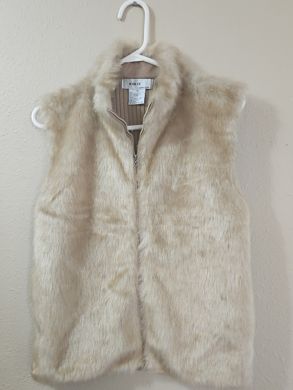 KIKIT Plush Faux Fur Sleeveless Vest in Cream